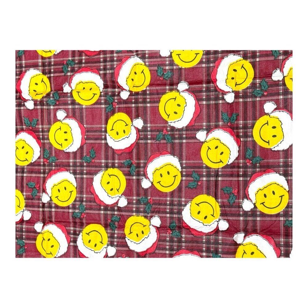 Vintage Smiley Face Santa Holiday Plaid Tablecloth Picnic Table Felt Back Craft